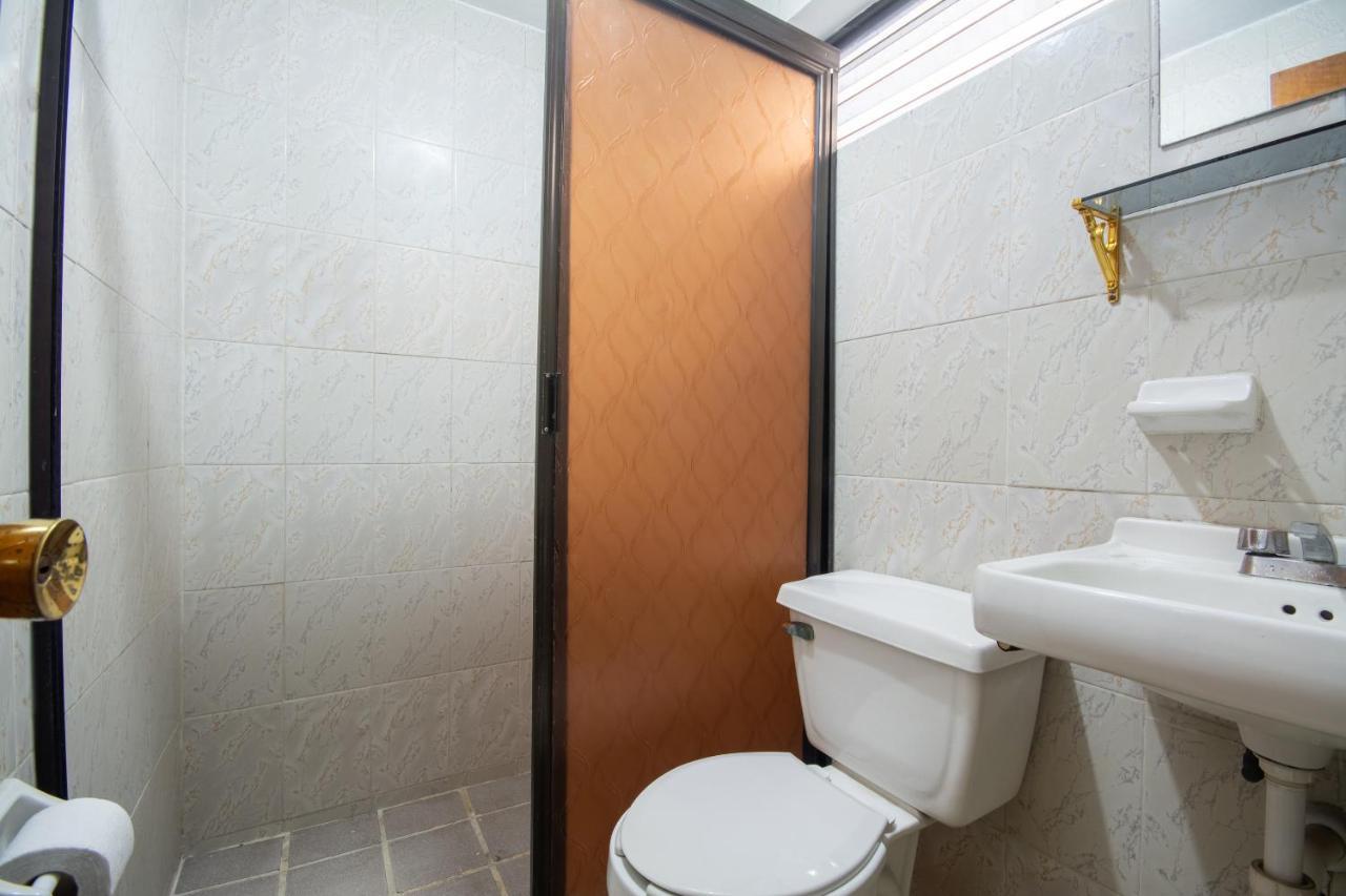 Oyo Hotel El Arabe, Xalapa Eksteriør billede